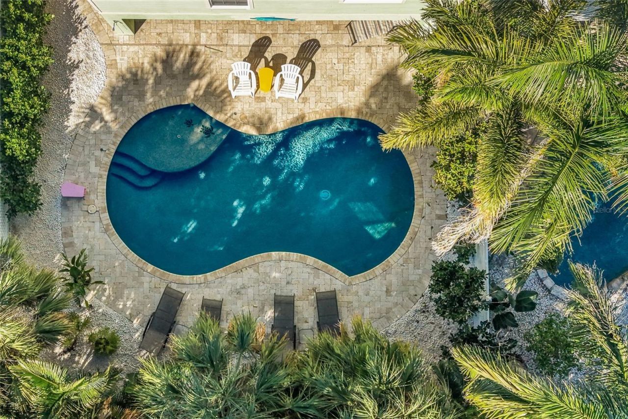 307 64th Street, Holmes Beach, FL 34217 Photo