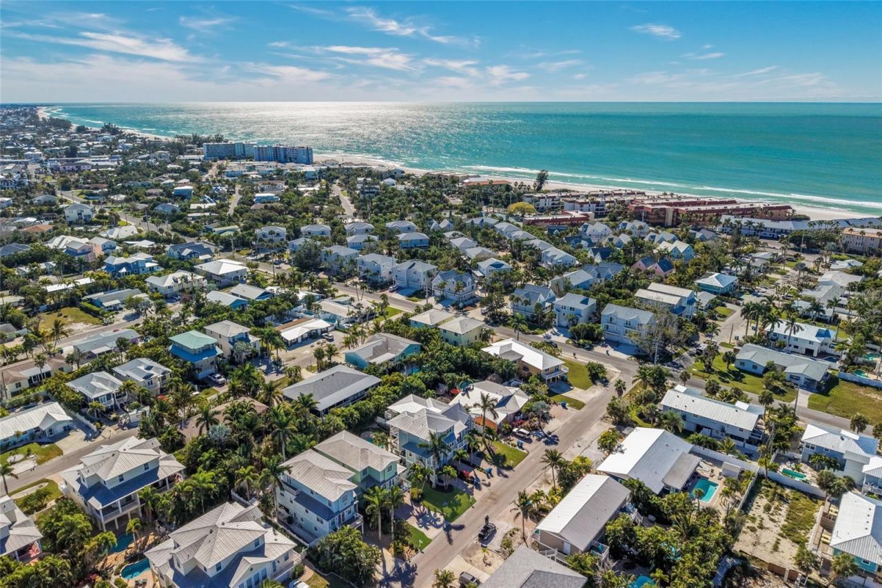 307 64th Street, Holmes Beach, FL 34217 Photo