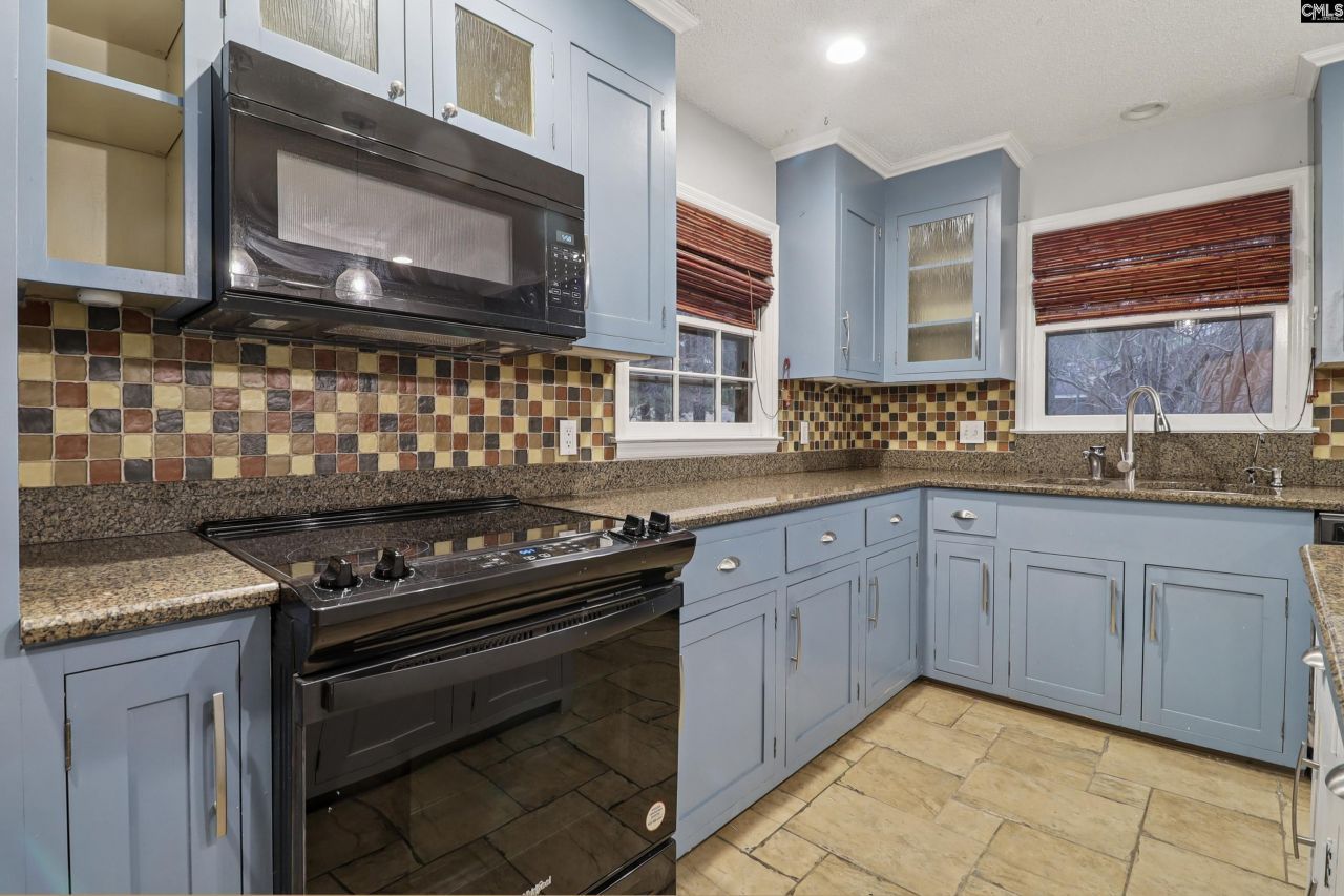 221 Viking Drive Photo 22