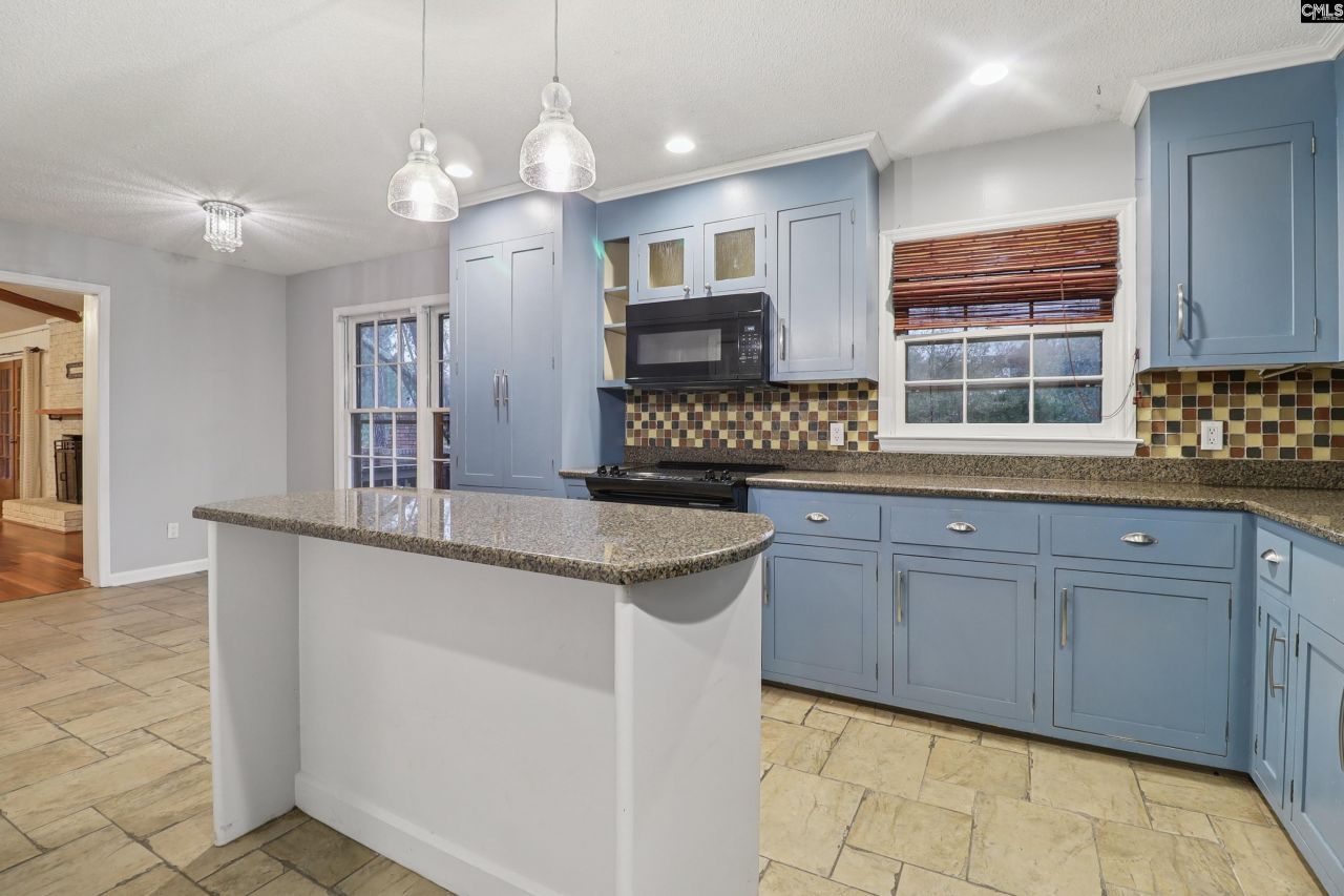 221 Viking Drive Photo 24