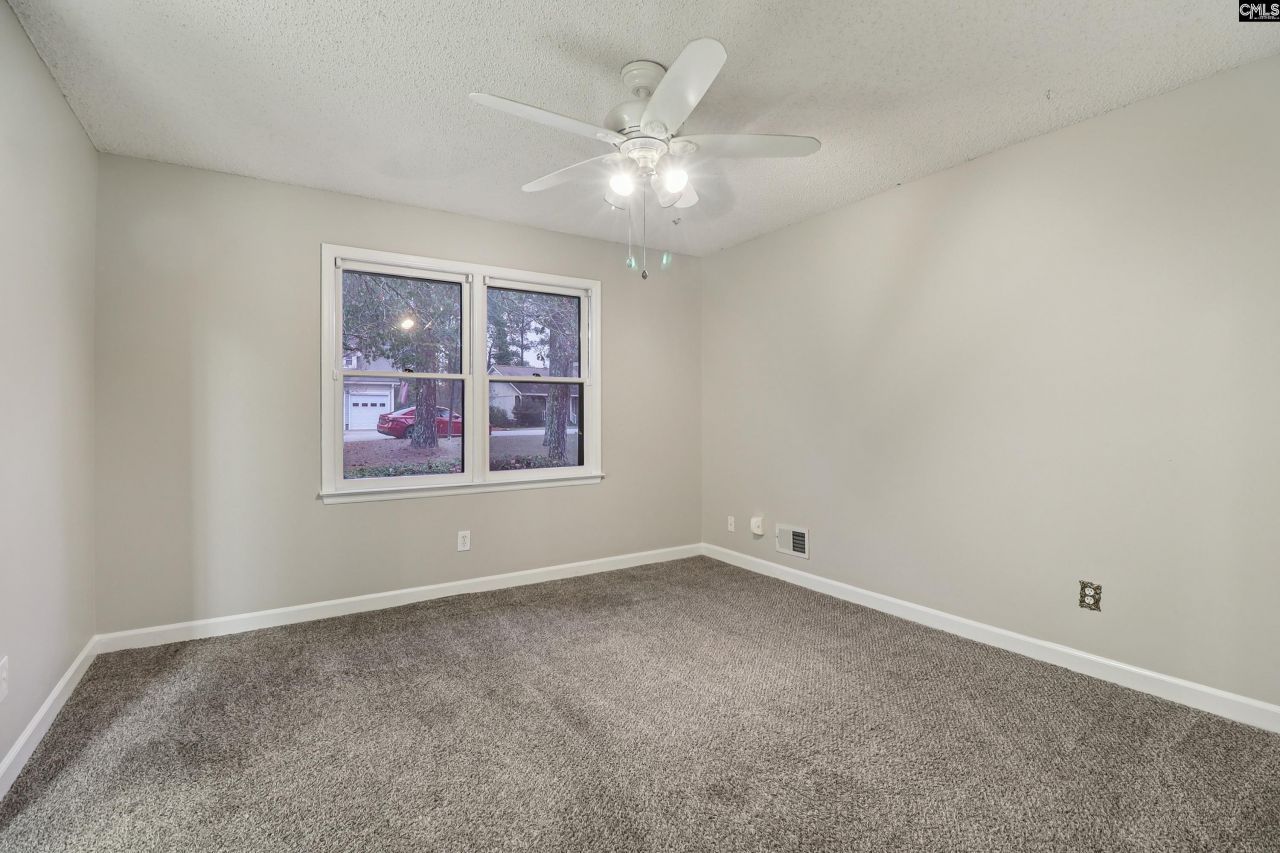 221 Viking Drive Photo 31