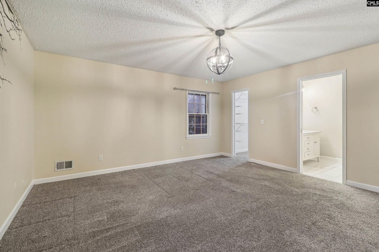 221 Viking Drive Photo 35