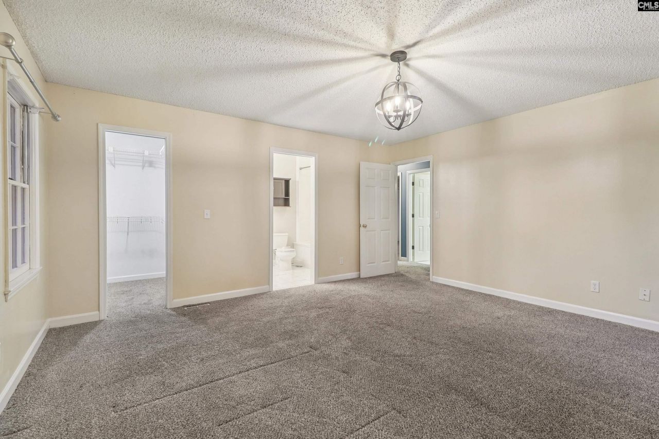 221 Viking Drive Photo 36