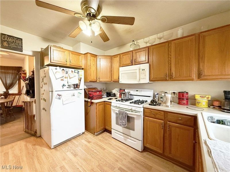 1012 W 29th Street, Lorain, OH 44052 Photo 11