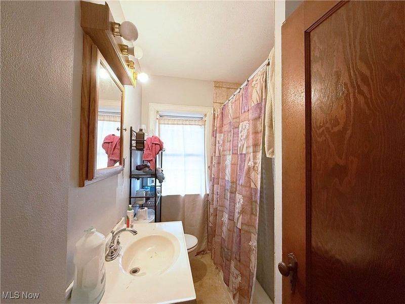 1012 W 29th Street, Lorain, OH 44052 Photo 13