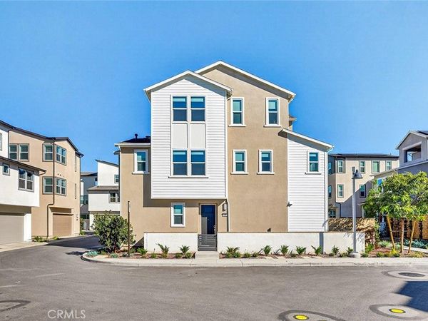 418 Lobata, Irvine, CA 92618