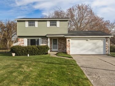 5134 N Jennings Road, Flint, MI 48504