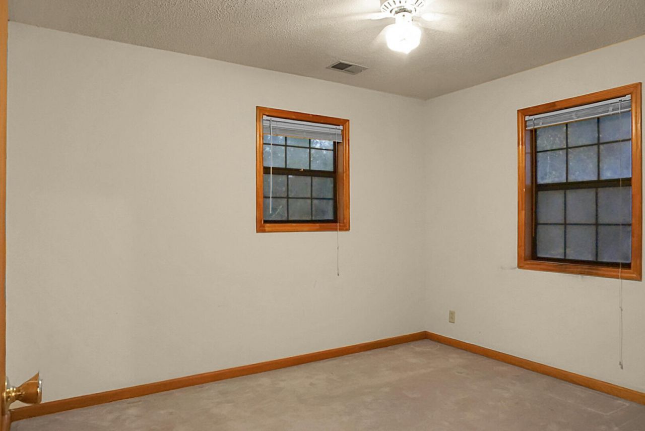 427 Grape Arbor Drive Photo 32