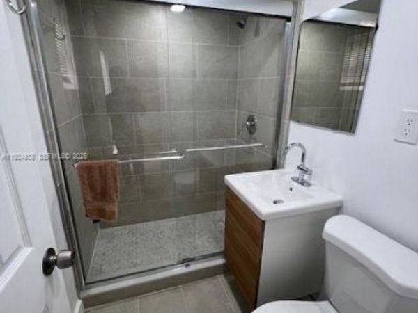 241 S Royal Poinciana Blvd, Unit 117, Miami Springs, FL 33166