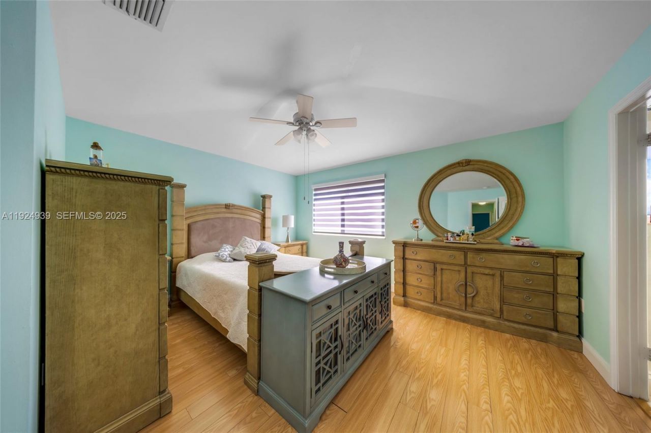 16236 SW 75th St, Miami, FL 33193 Photo