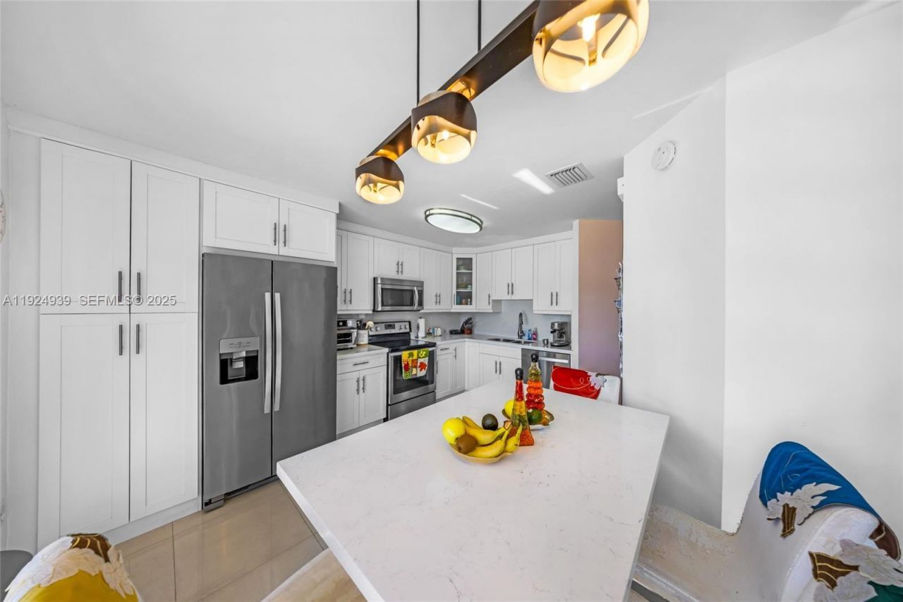 16236 SW 75th St, Miami, FL 33193 Photo