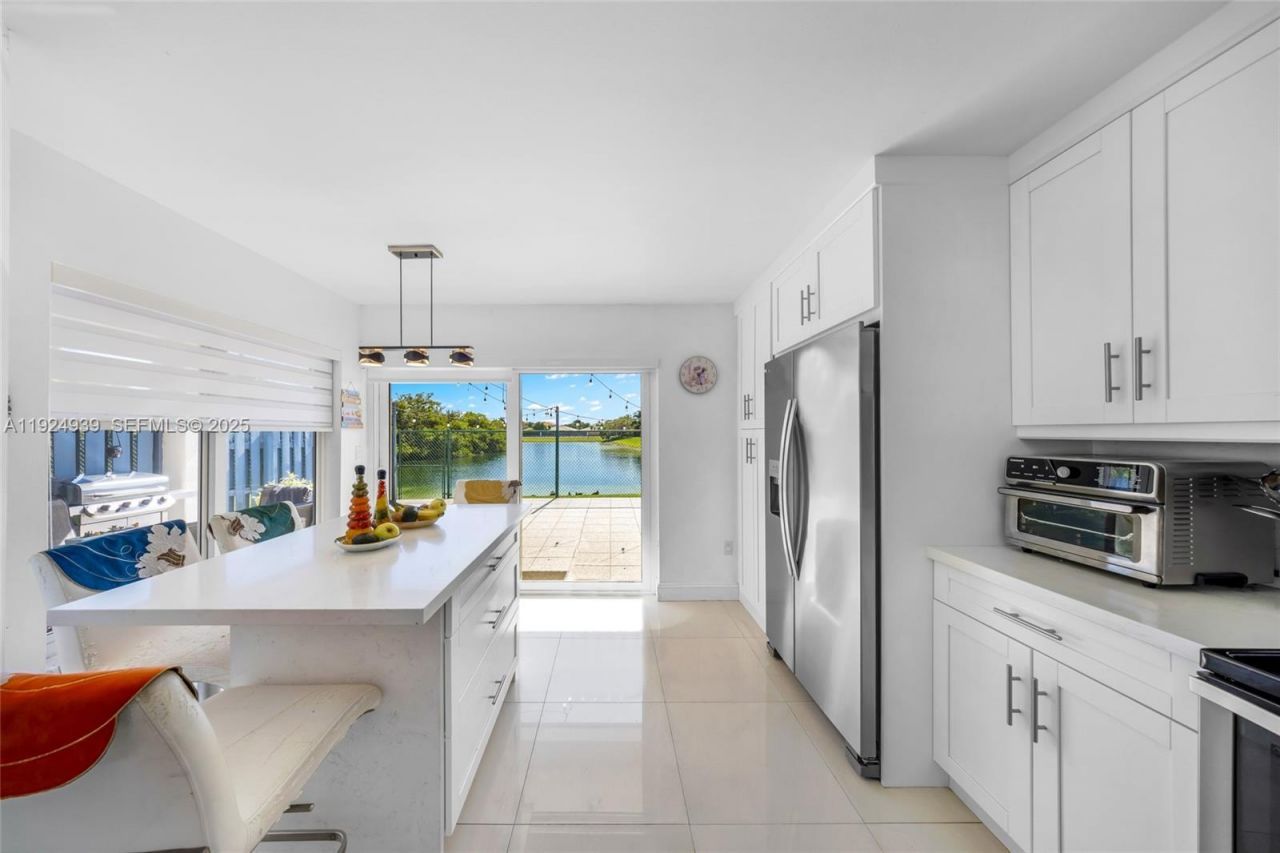 16236 SW 75th St, Miami, FL 33193 Photo