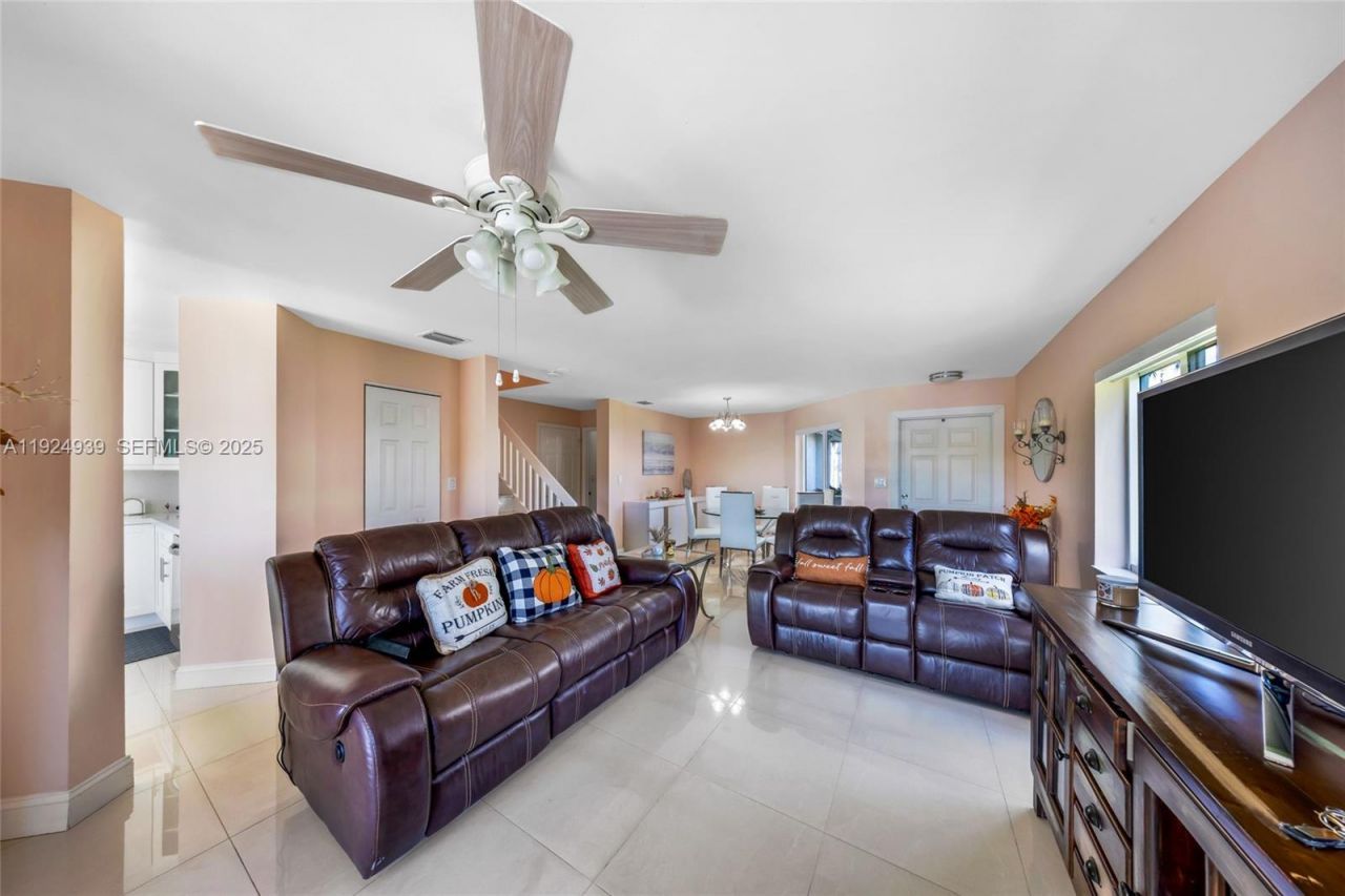 16236 SW 75th St, Miami, FL 33193 Photo