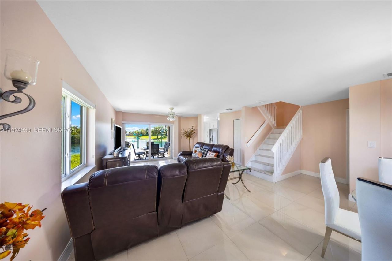 16236 SW 75th St, Miami, FL 33193 Photo