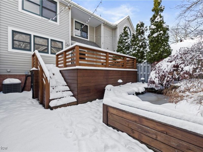 3034 Mabel Court, Cleveland, OH 44113 Photo 10