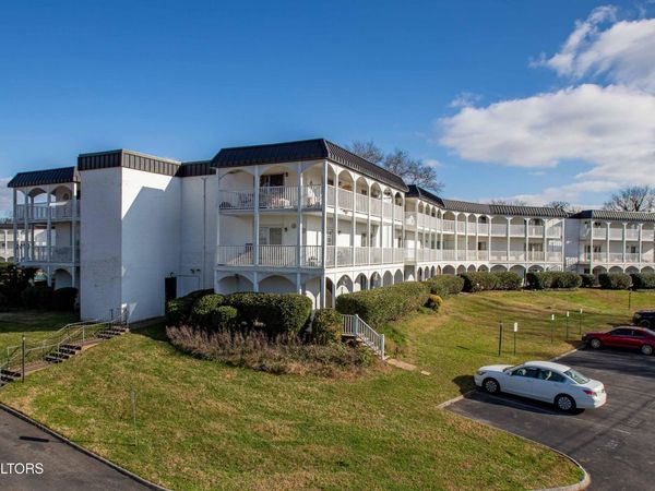 5709 Lyons View Pike, Knoxville, TN 37919