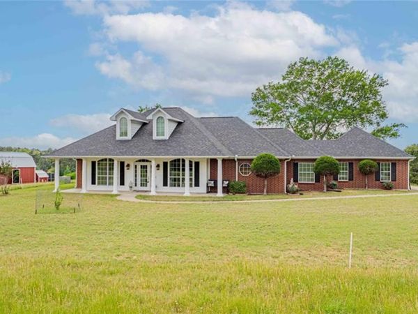 1855 Phillips Springs Road, Gladewater, TX 75647