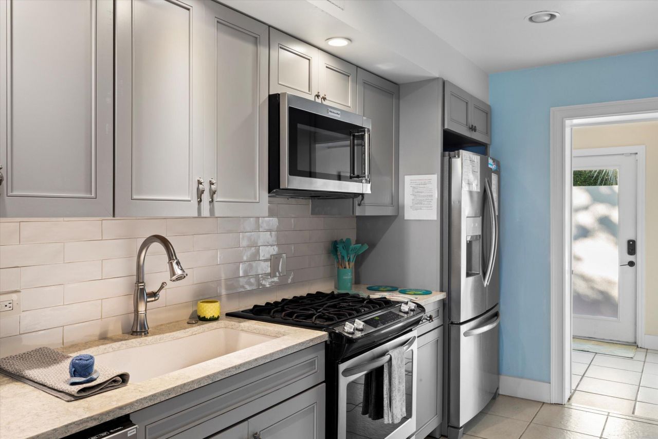 293 96th Street Ocean, Marathon, FL 33050 Photo