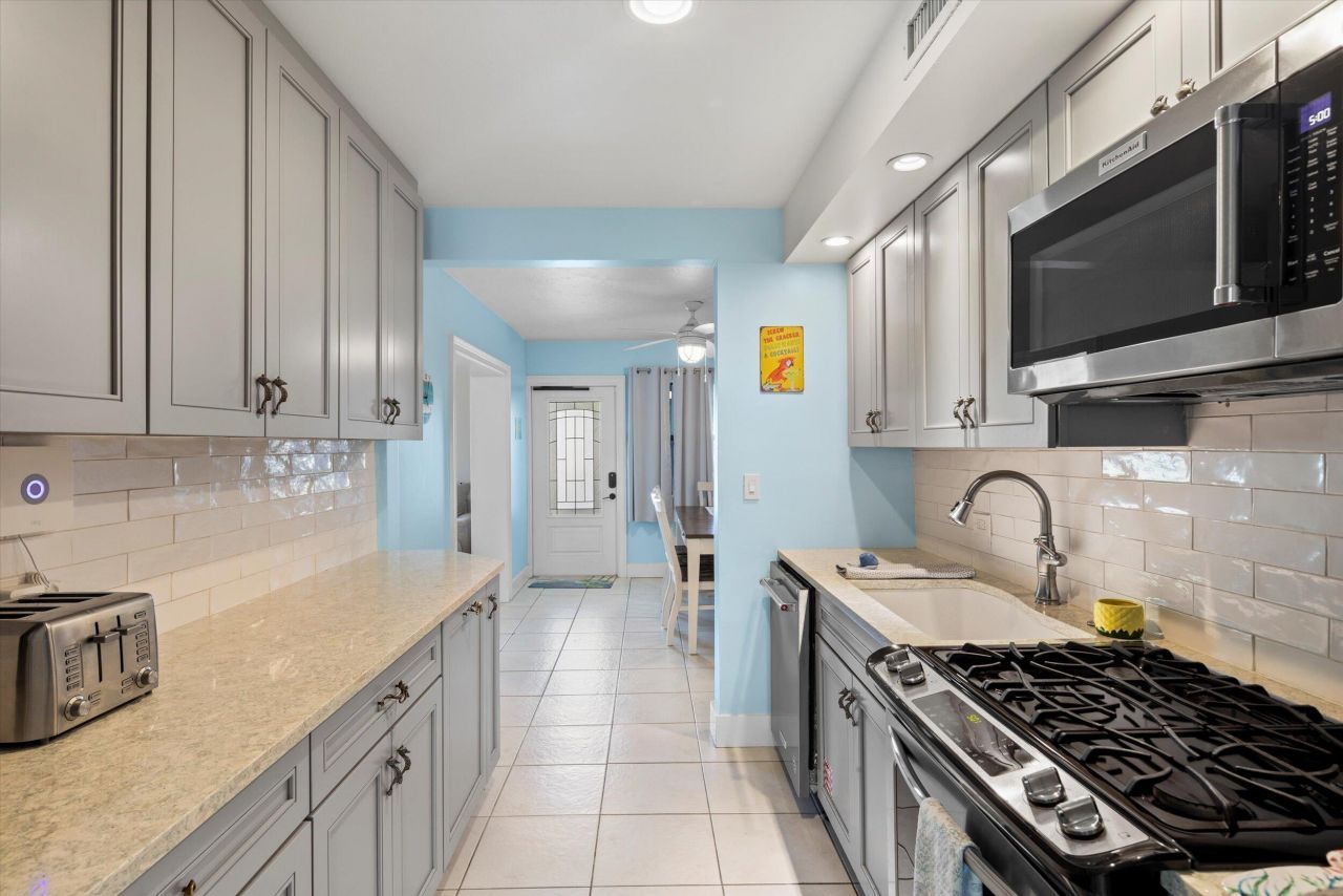 293 96th Street Ocean, Marathon, FL 33050 Photo