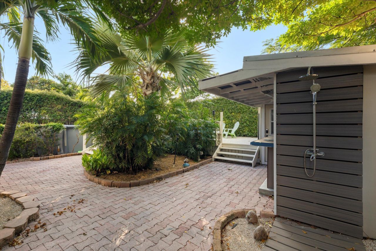 293 96th Street Ocean, Marathon, FL 33050 Photo