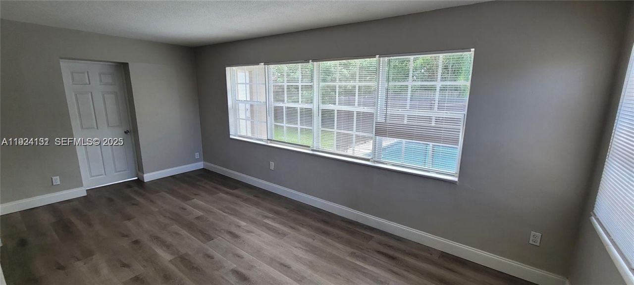 7160 NW 25 Ct, Sunrise, FL 33313 Photo