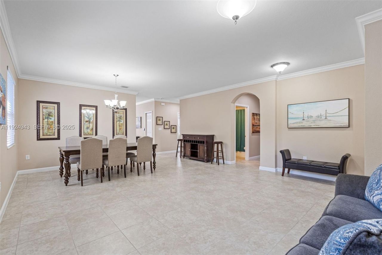 15154 SW 118th St, Miami, FL 33196 Photo