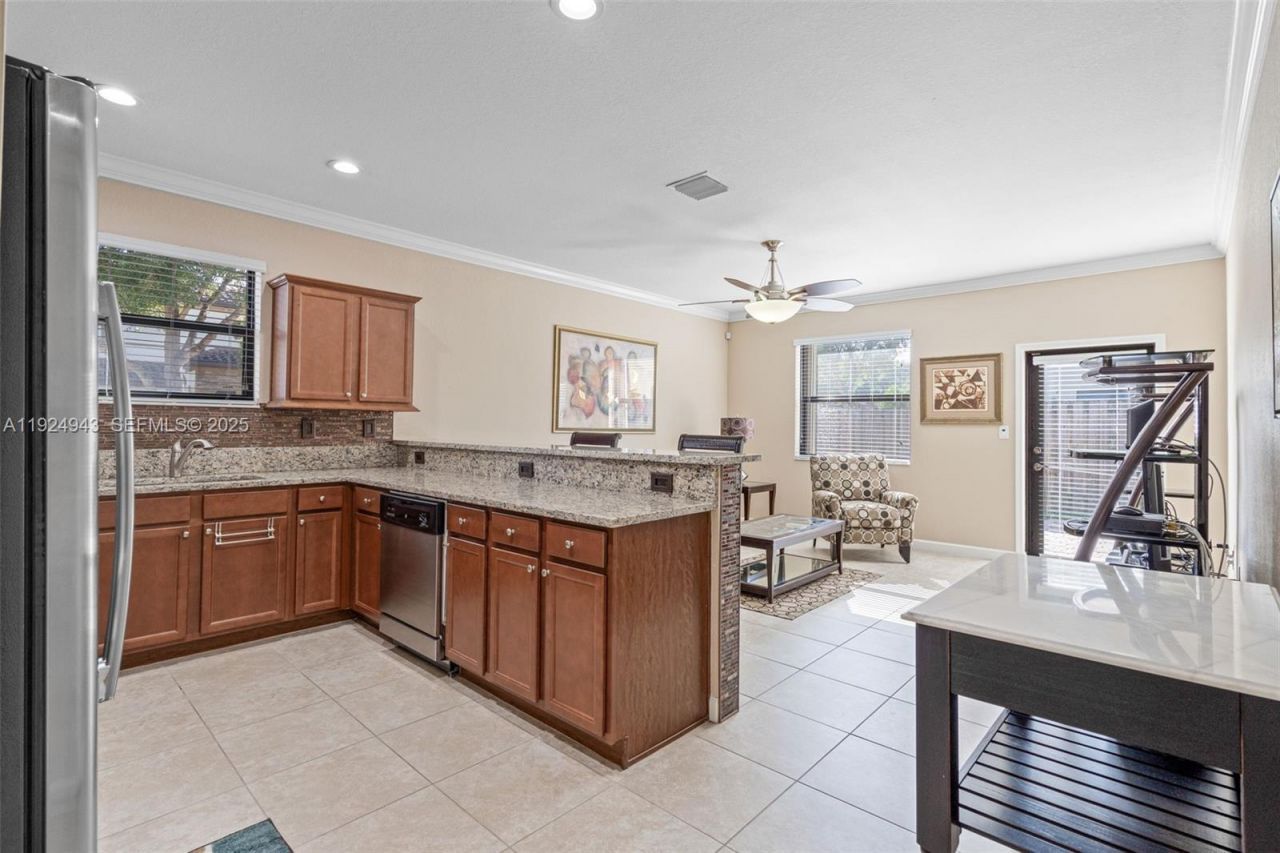 15154 SW 118th St, Miami, FL 33196 Photo