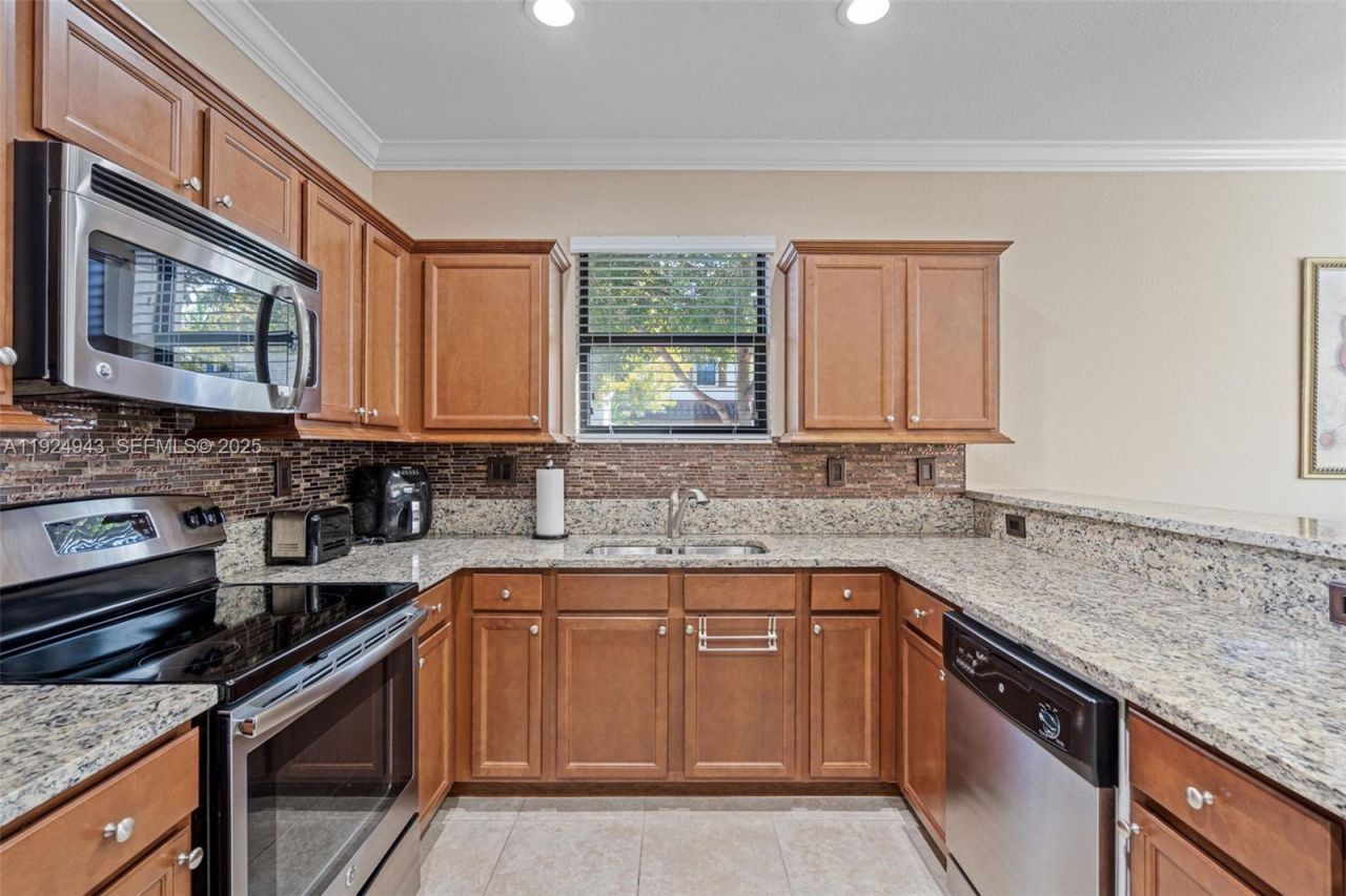 15154 SW 118th St, Miami, FL 33196 Photo