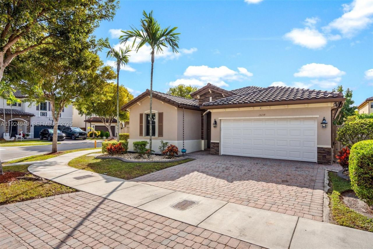 15154 SW 118th St, Miami, FL 33196 Photo