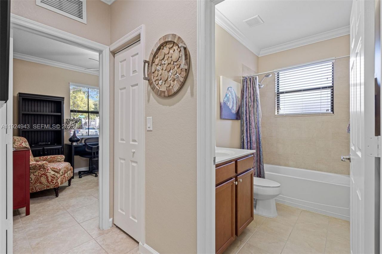 15154 SW 118th St, Miami, FL 33196 Photo