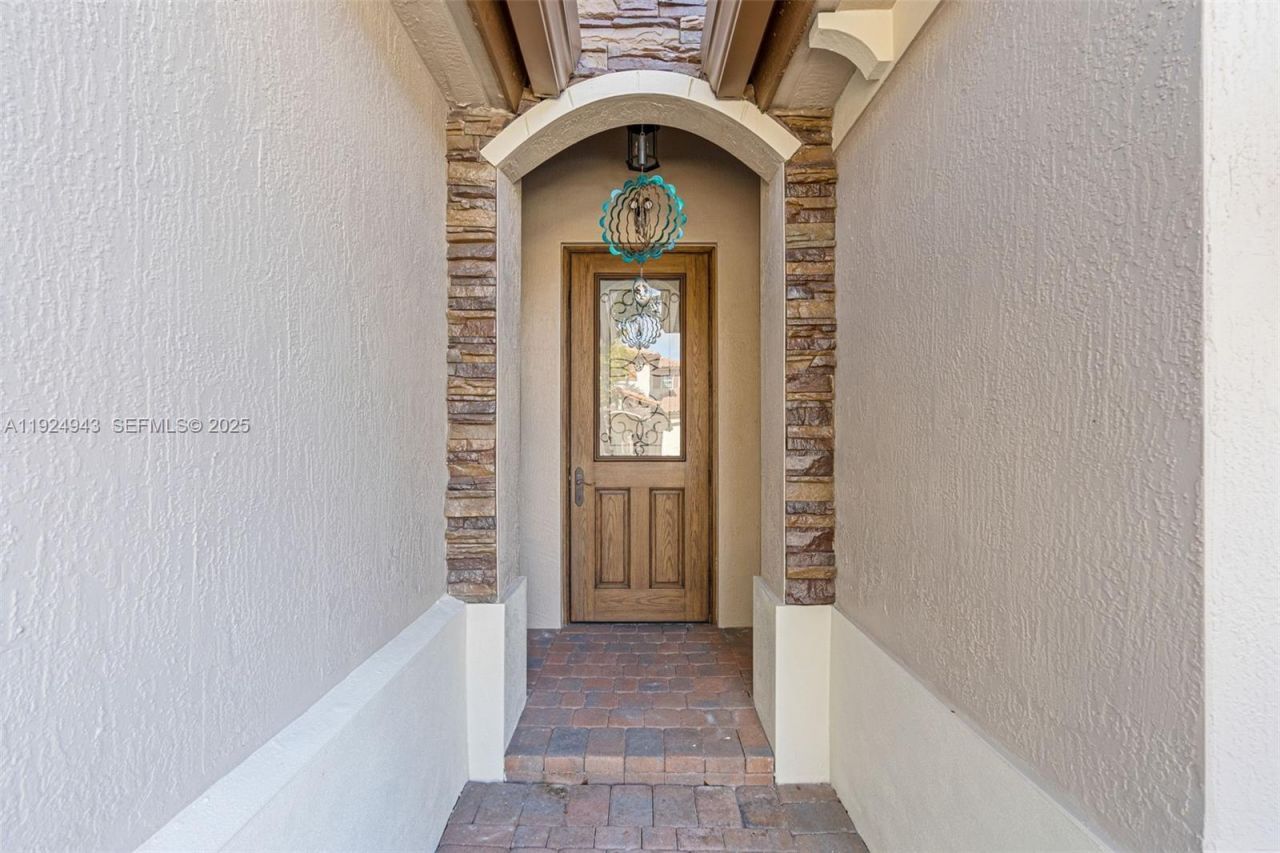 15154 SW 118th St, Miami, FL 33196 Photo