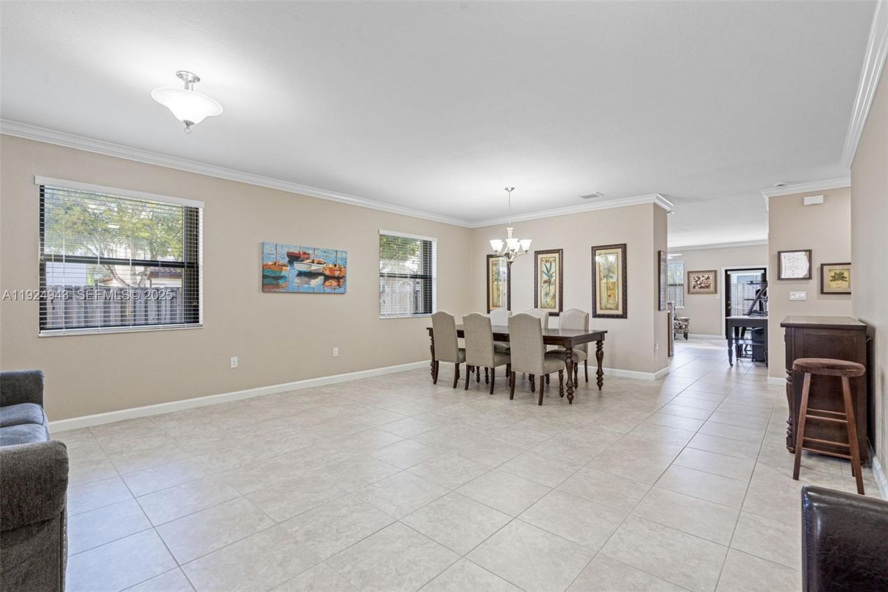 15154 SW 118th St, Miami, FL 33196 Photo