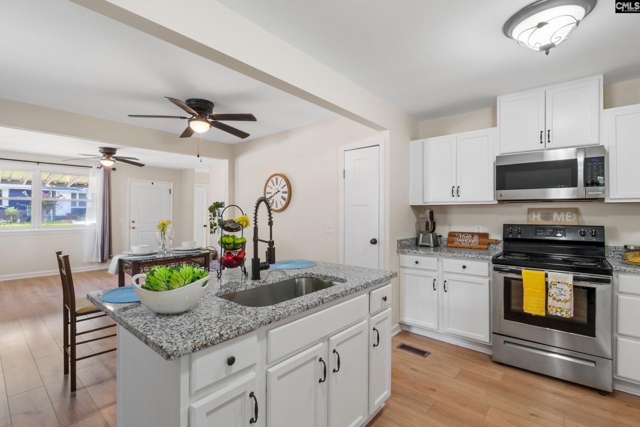 504 Lakeside Photo 11
