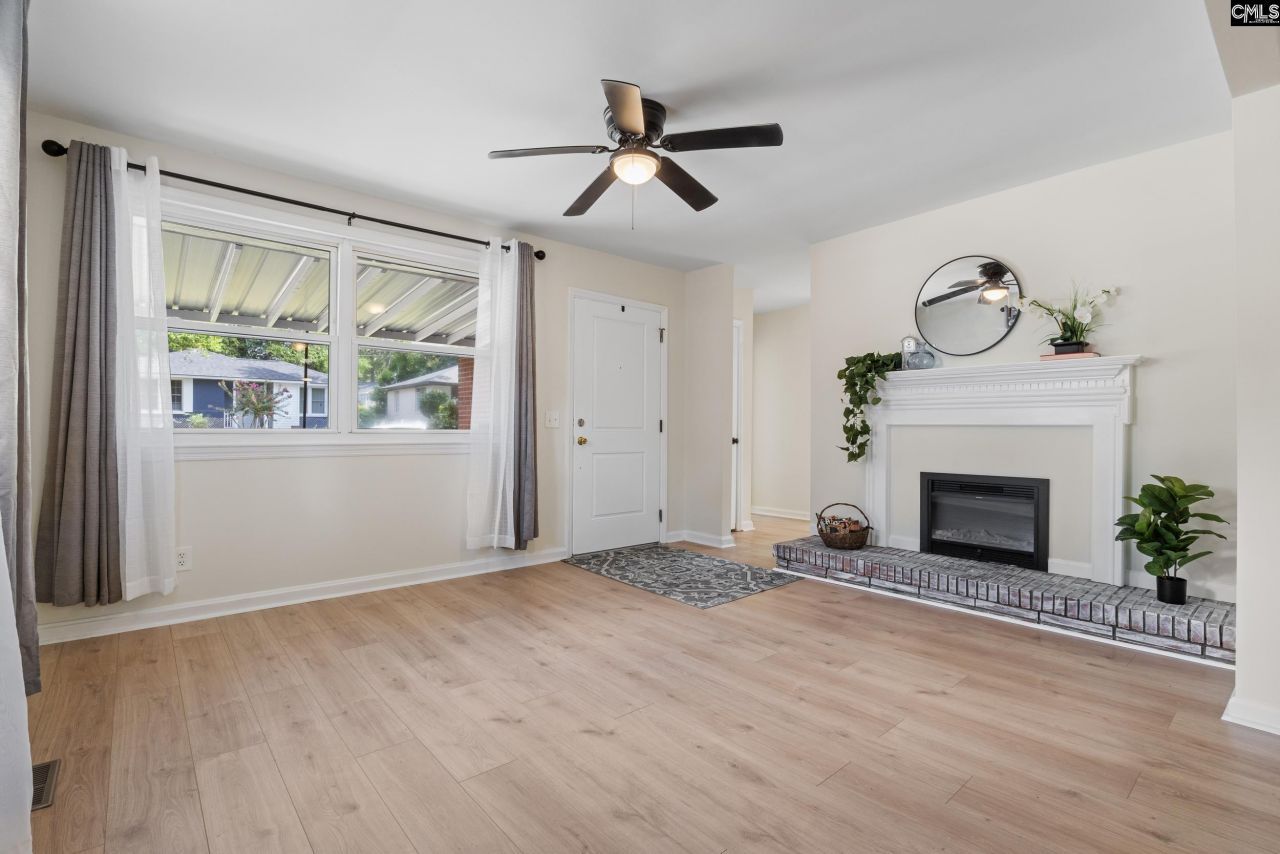 504 Lakeside Photo 14