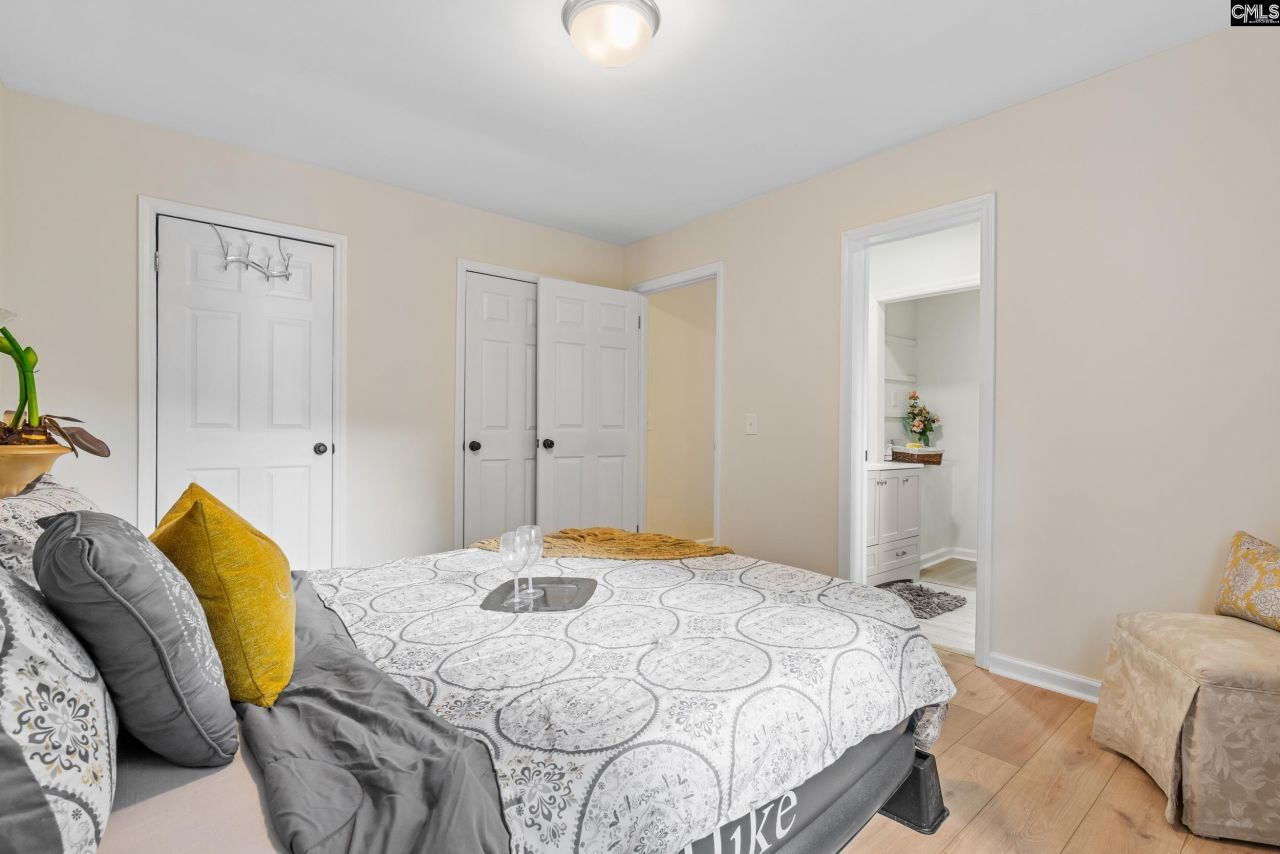 504 Lakeside Photo 15
