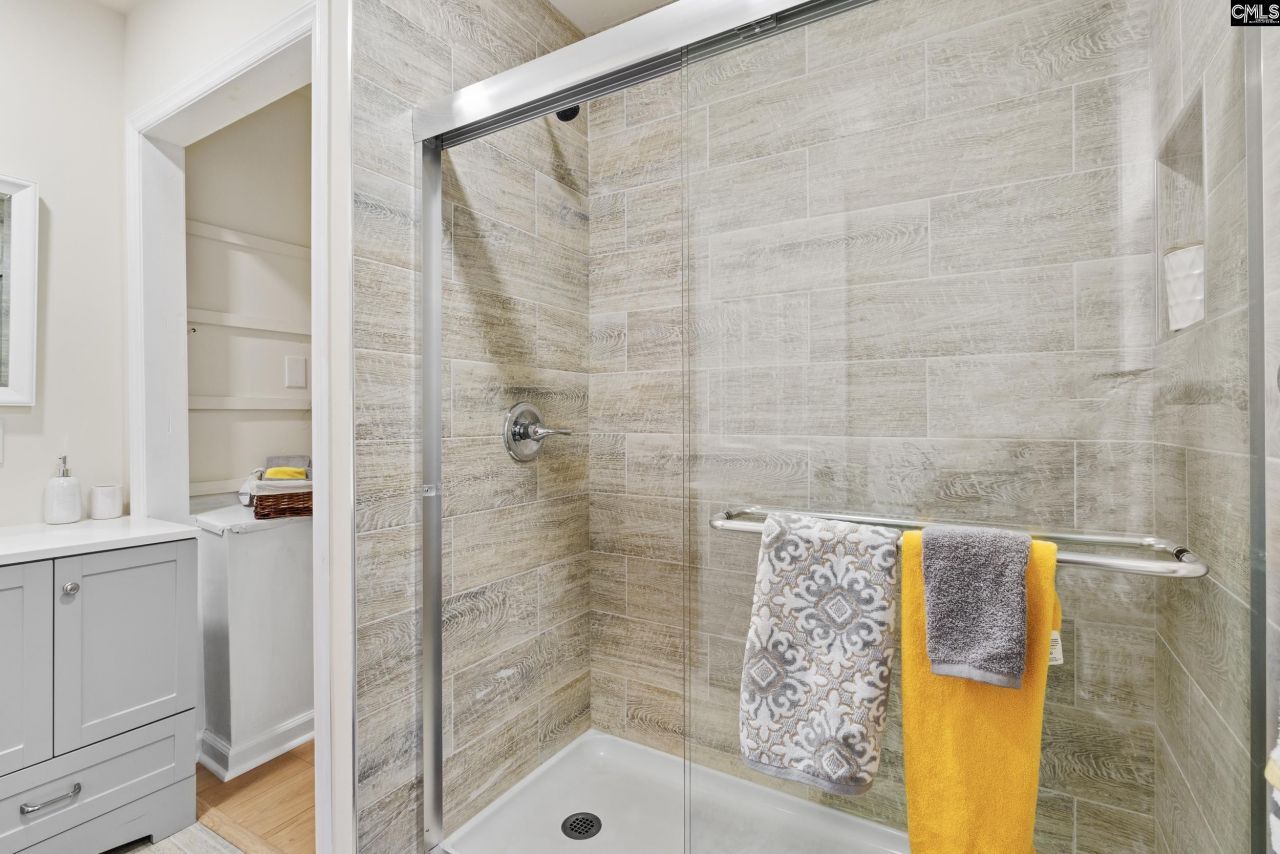 504 Lakeside Photo 17