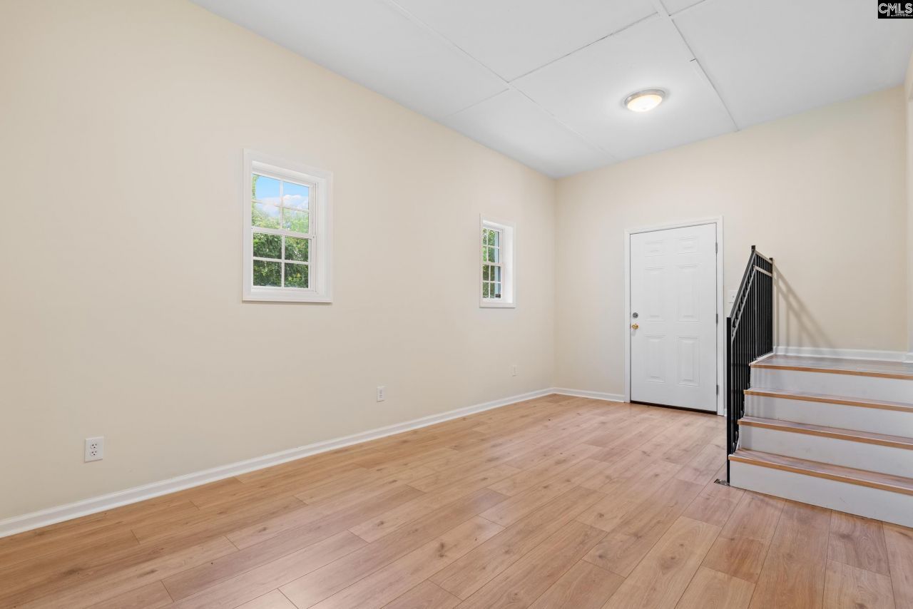 504 Lakeside Photo 22