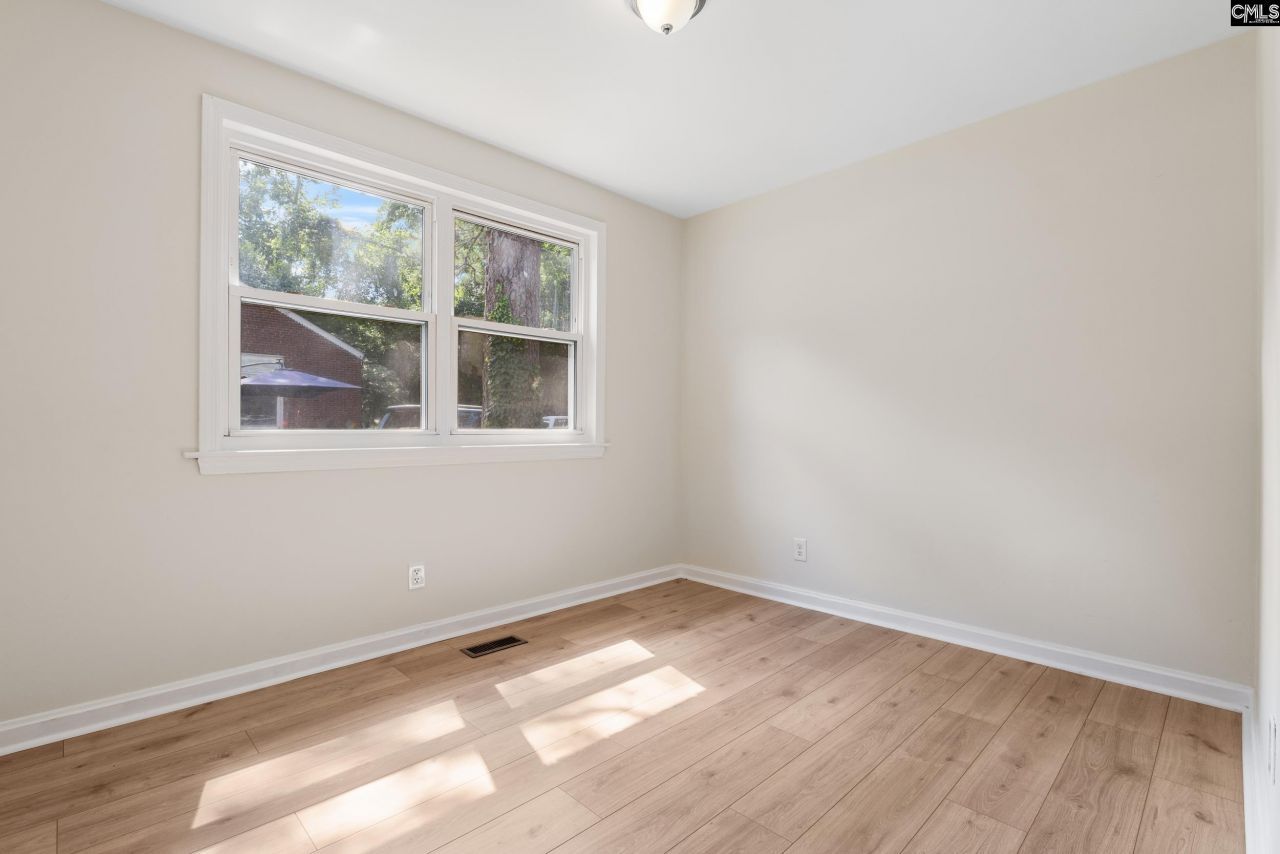 504 Lakeside Photo 25