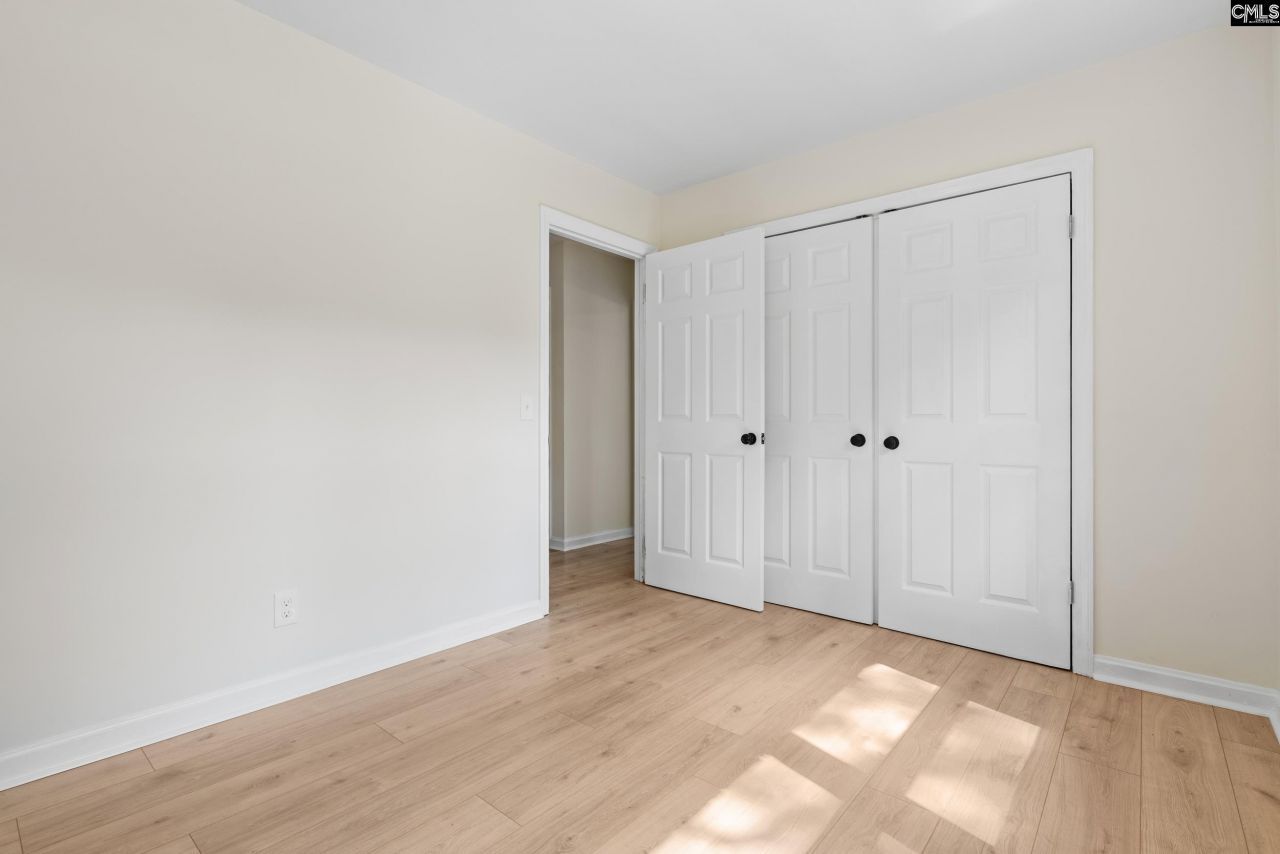 504 Lakeside Photo 26