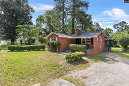 504 Lakeside photo 4