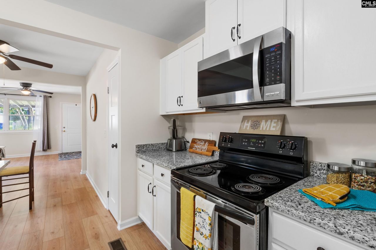 504 Lakeside Photo 6