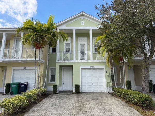 7540 NW 114th Pl, Unit 7540, Doral, FL 33178