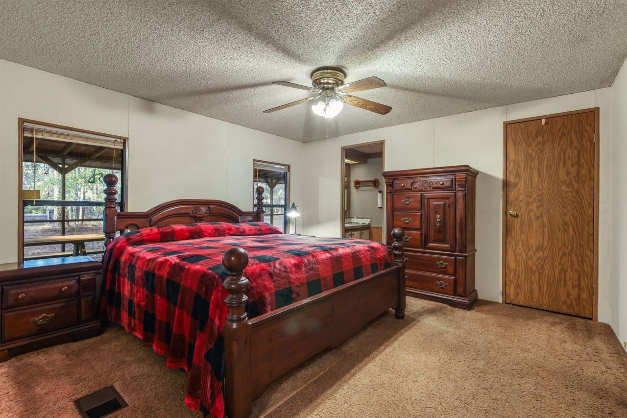 22 Berry Road, Sopchoppy, FL 32358 Photo