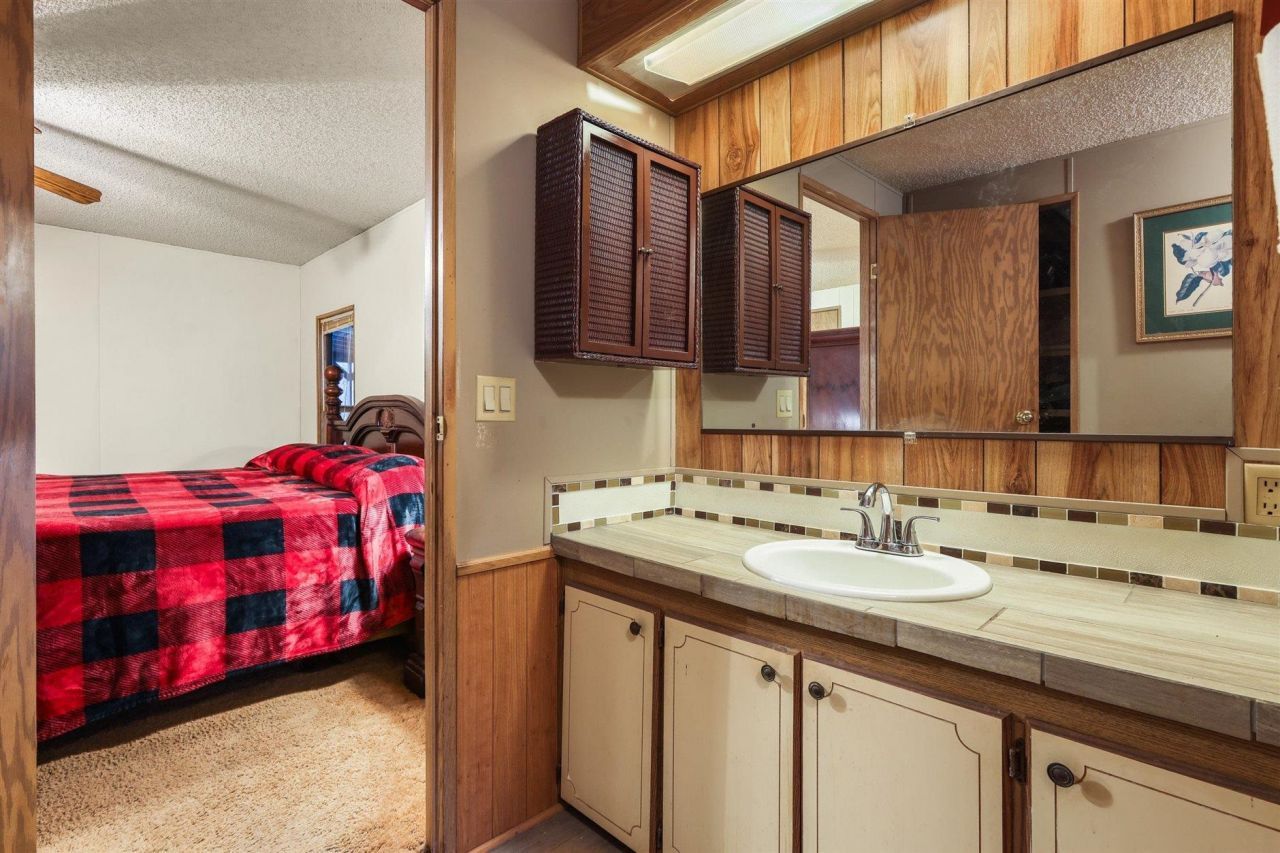 22 Berry Road, Sopchoppy, FL 32358 Photo