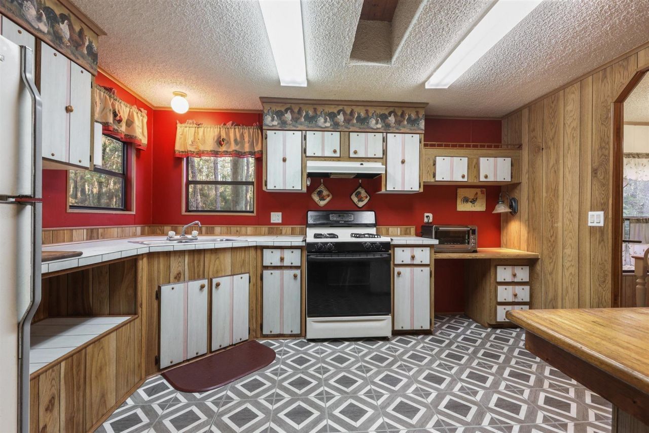 22 Berry Road, Sopchoppy, FL 32358 Photo