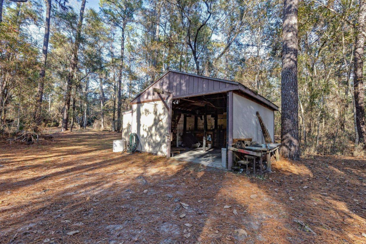 22 Berry Road, Sopchoppy, FL 32358 Photo