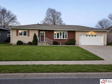 1906 Hoyt Street, Beatrice, NE 68310