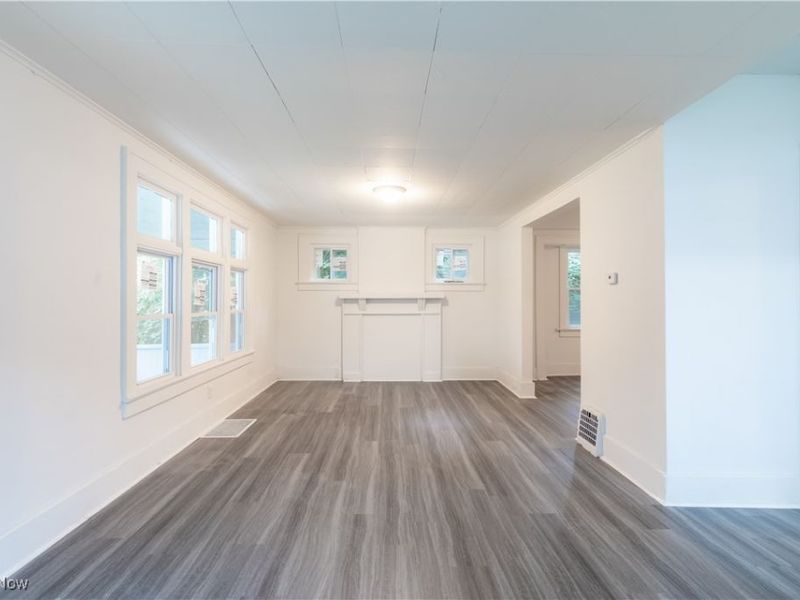 320 Wildwood Avenue, Akron, OH 44320 Photo 2