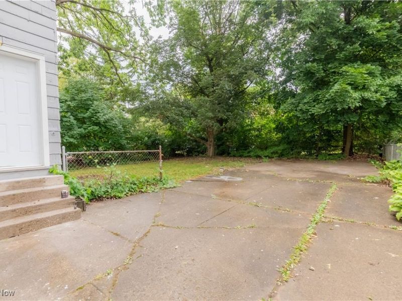 320 Wildwood Avenue, Akron, OH 44320 Photo 35