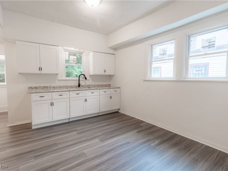 320 Wildwood Avenue, Akron, OH 44320 Photo 9